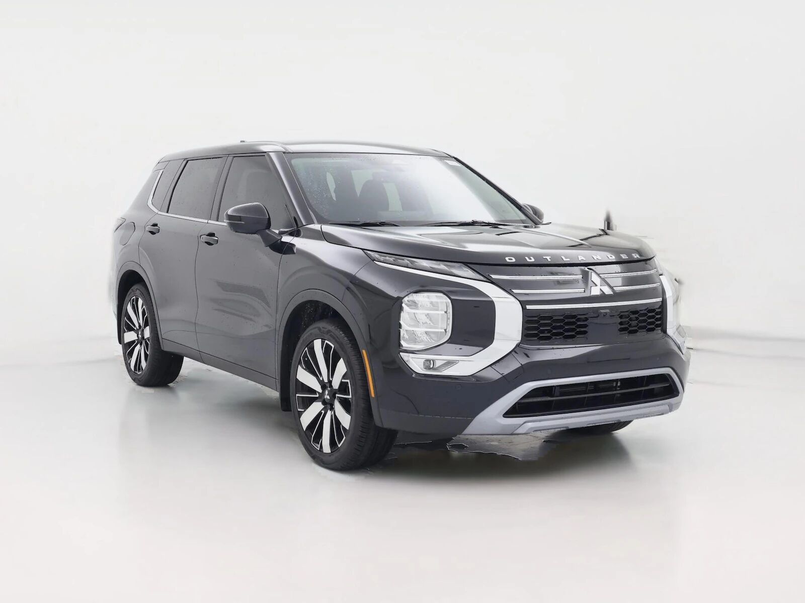 2025 MITSUBISHI Outlander