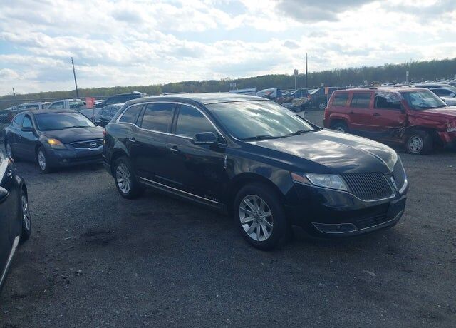 2016 LINCOLN MKT