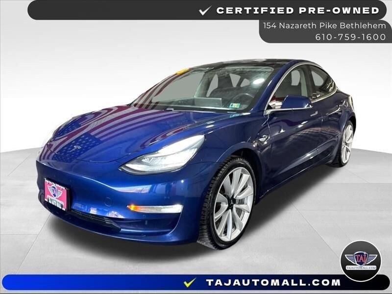 2018 TESLA Model 3