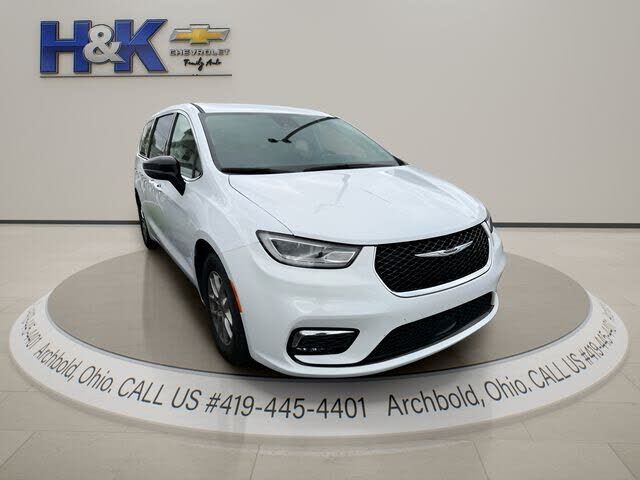 2024 CHRYSLER Pacifica