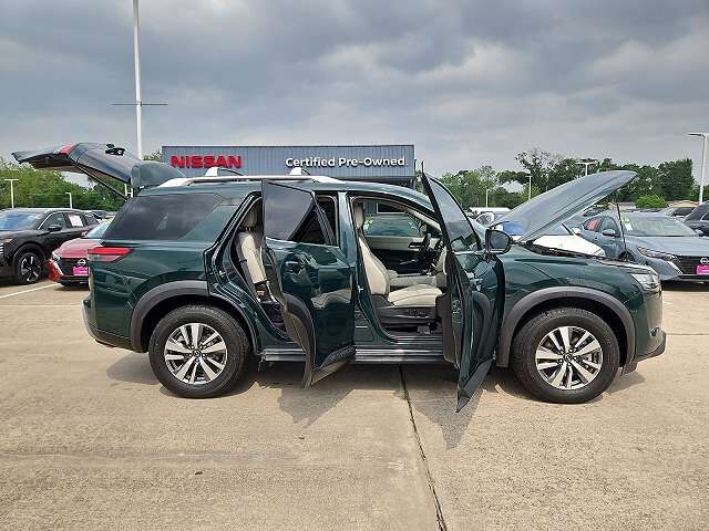 2023 NISSAN Pathfinder