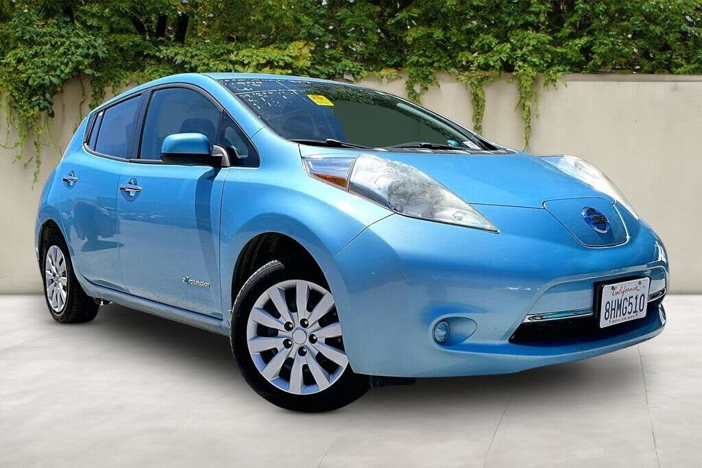 2015 NISSAN Leaf