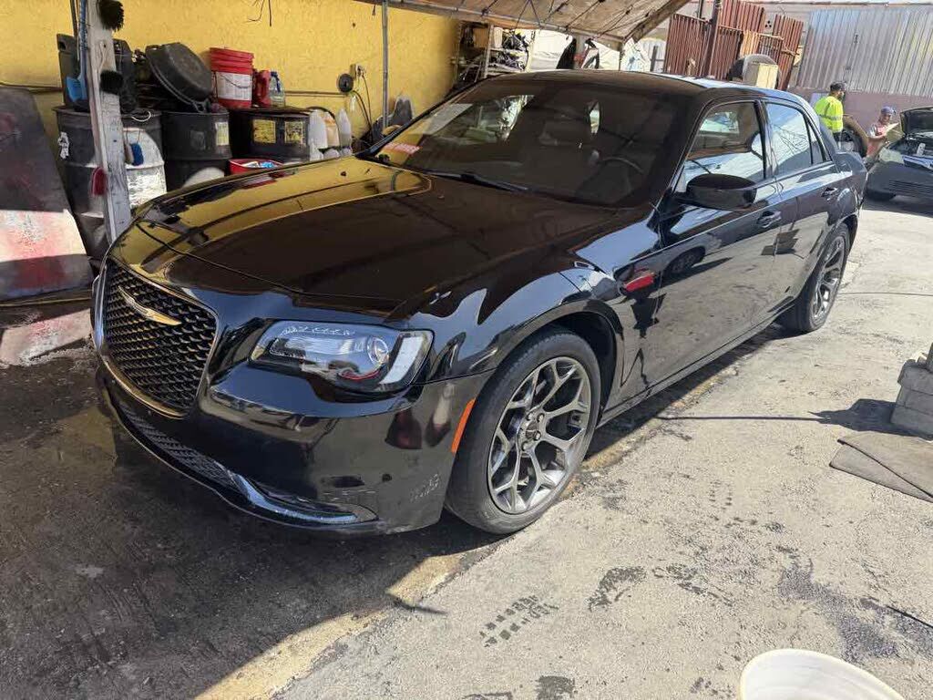 2017 CHRYSLER 300