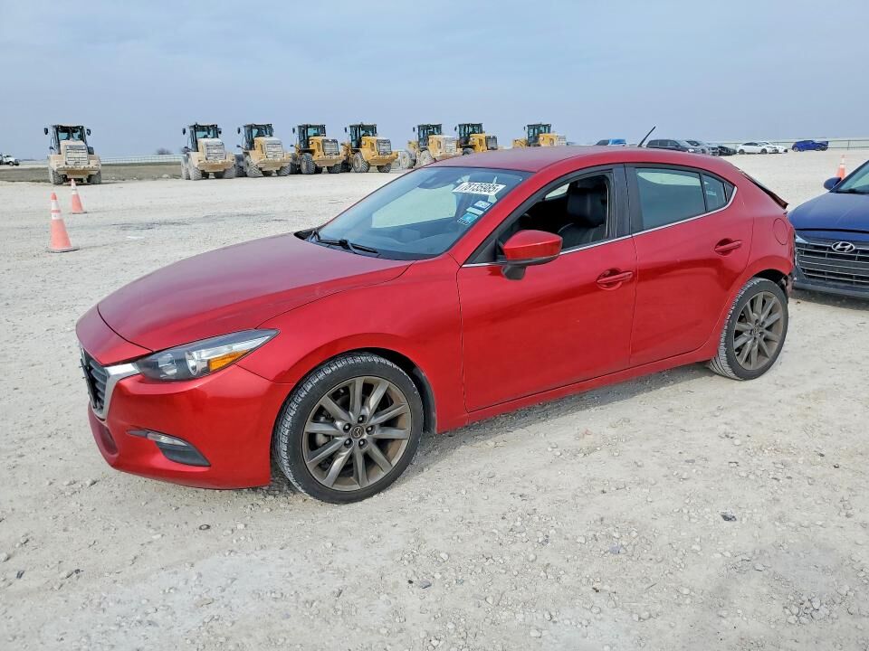 2018 MAZDA Mazda3