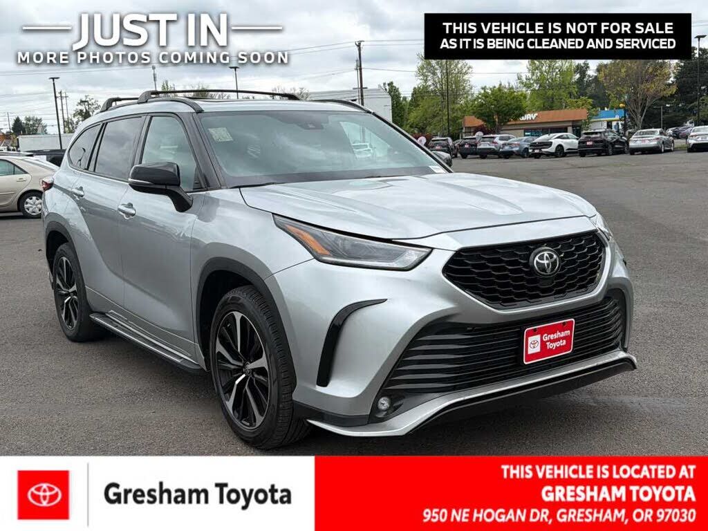 2021 TOYOTA Highlander