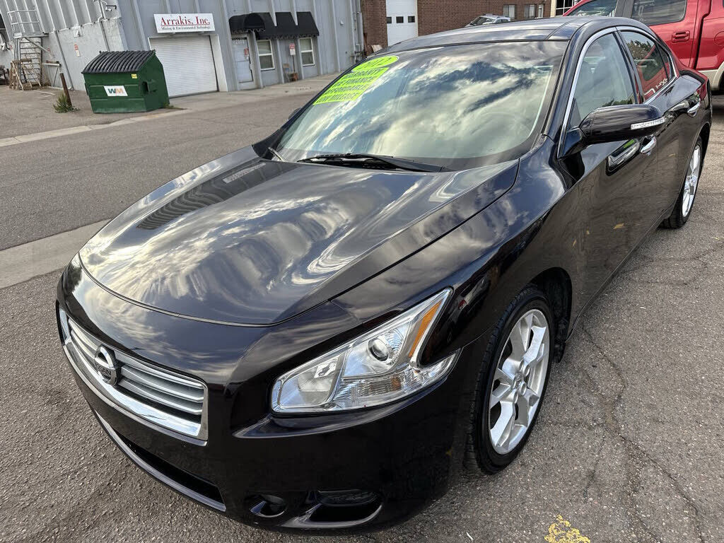 2012 NISSAN Maxima