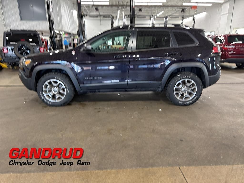 2021 JEEP Cherokee