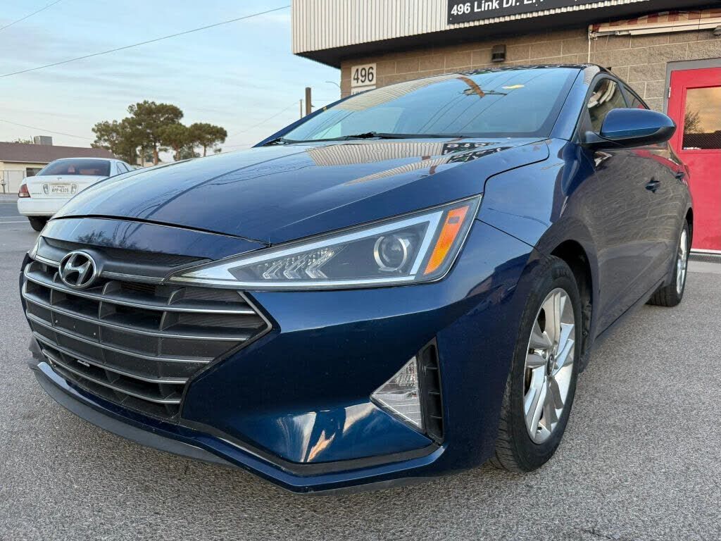 2019 HYUNDAI Elantra