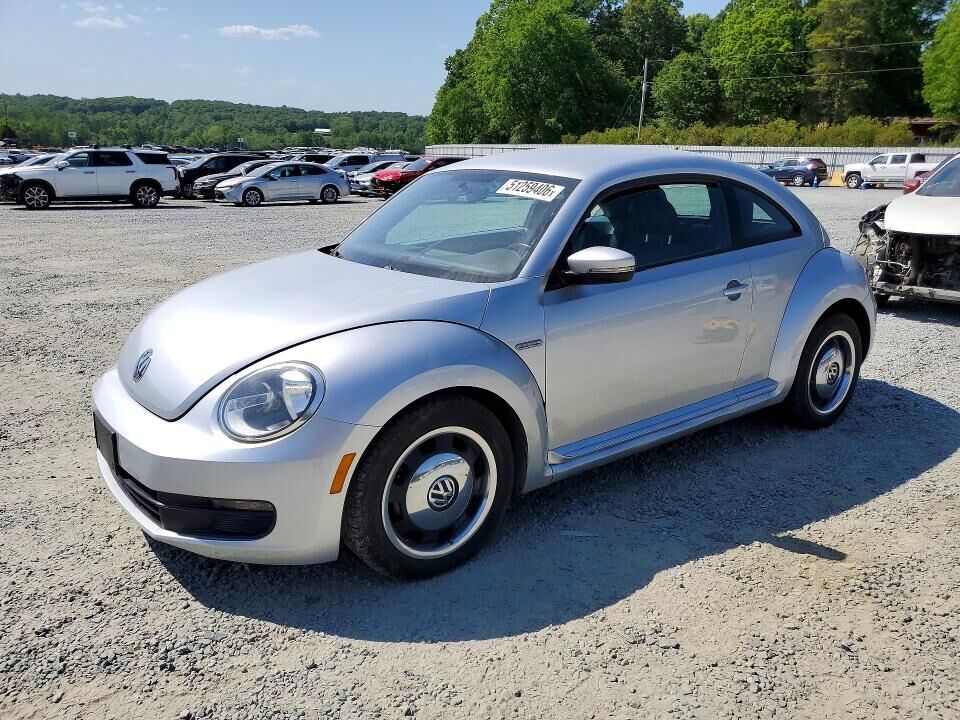 2012 VOLKSWAGEN Beetle