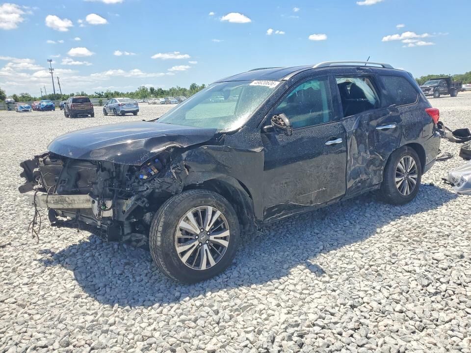 2017 NISSAN Pathfinder