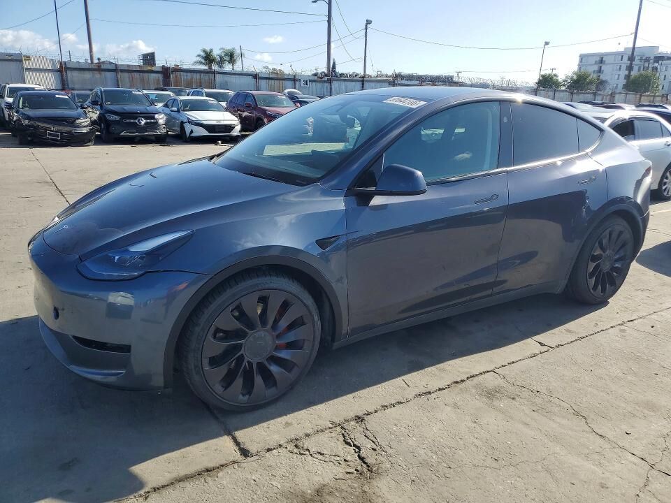 2023 TESLA Model Y