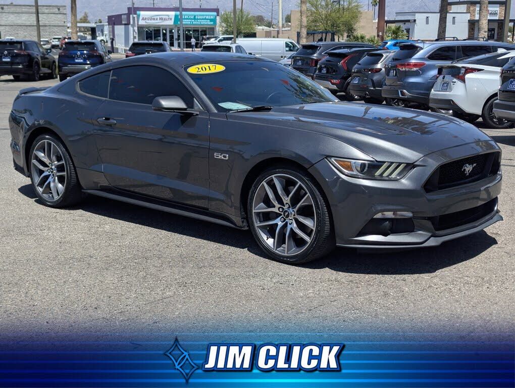 2017 FORD Mustang