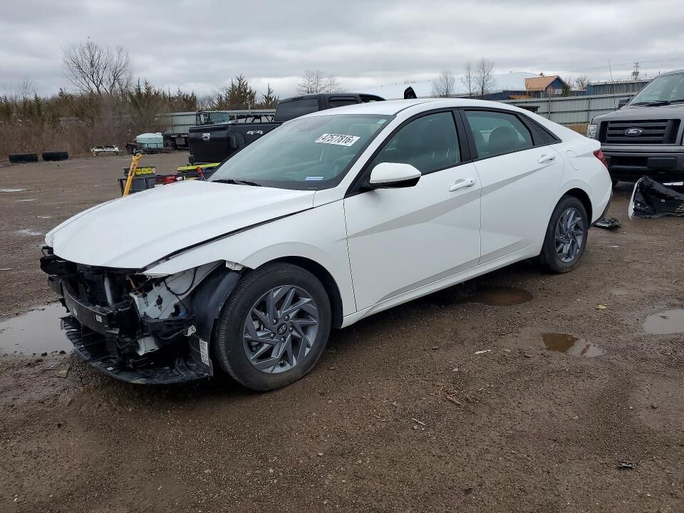 2024 HYUNDAI Elantra