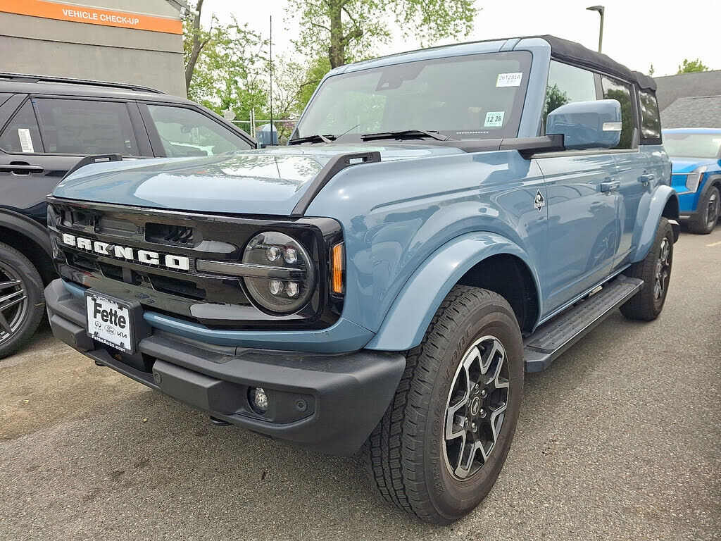 2023 FORD Bronco