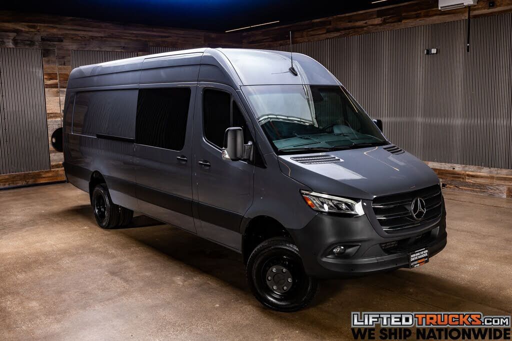 2024 MERCEDES-BENZ Sprinter