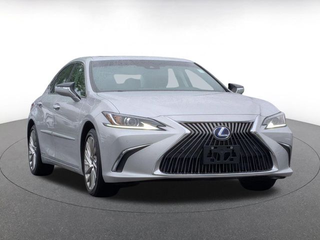 2021 LEXUS ES