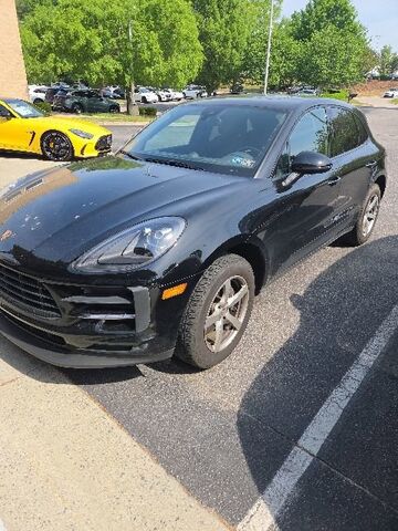 2020 PORSCHE Macan