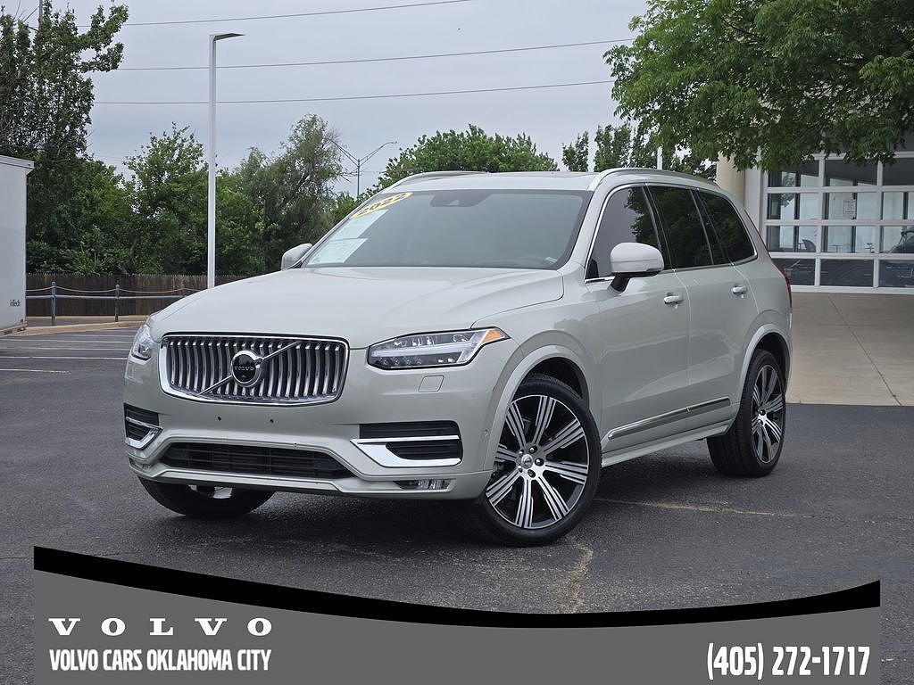 2022 VOLVO XC90