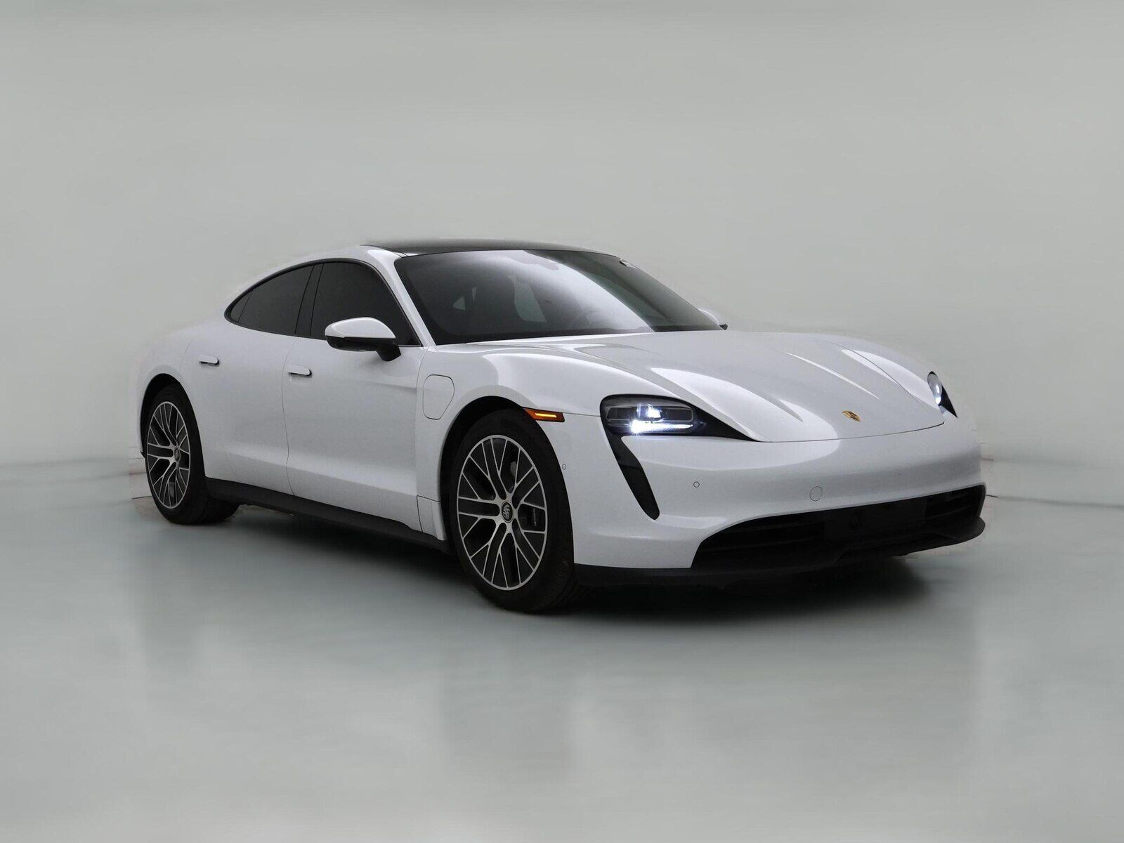 2022 PORSCHE Taycan