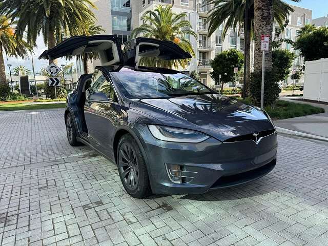 2018 TESLA Model X