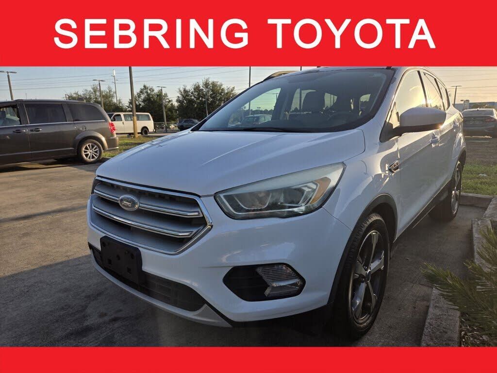 2017 FORD Escape