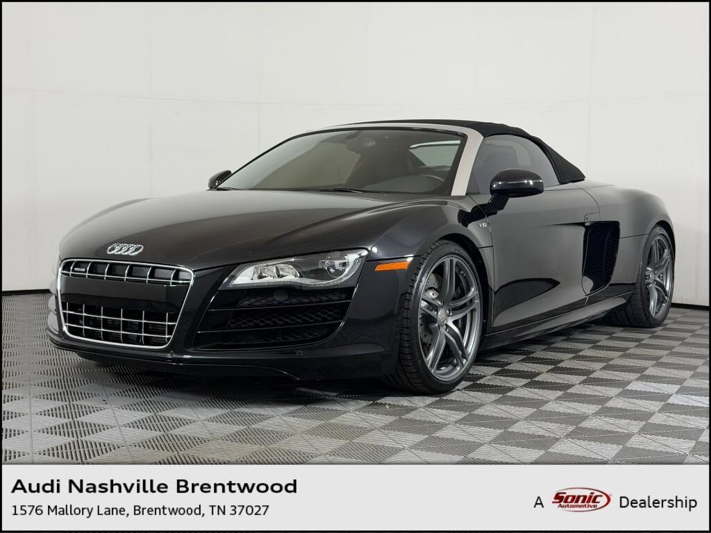 2012 AUDI R8