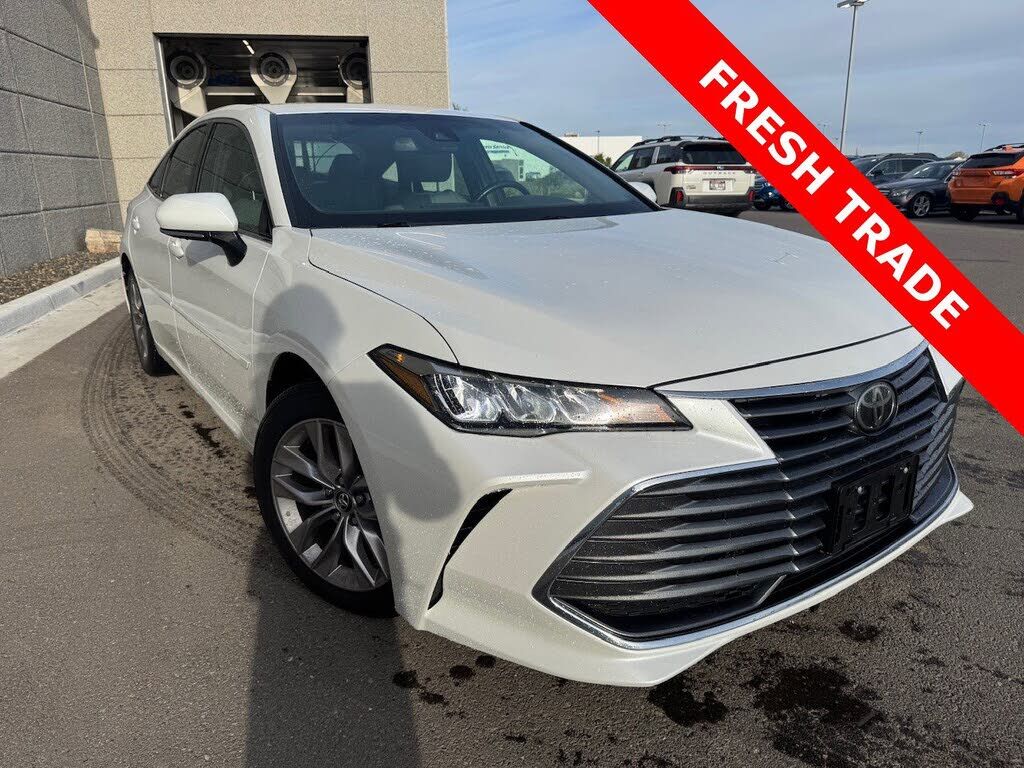 2019 TOYOTA Avalon