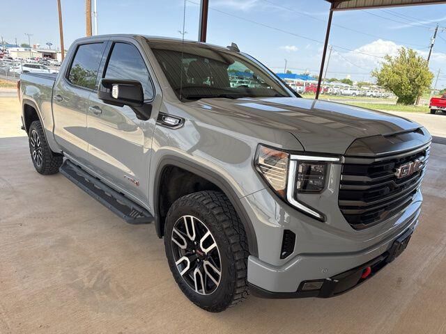 2024 GMC Sierra