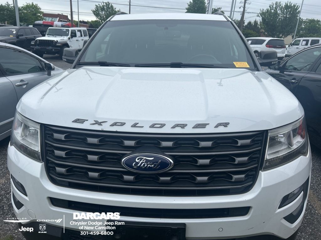 2017 FORD Explorer