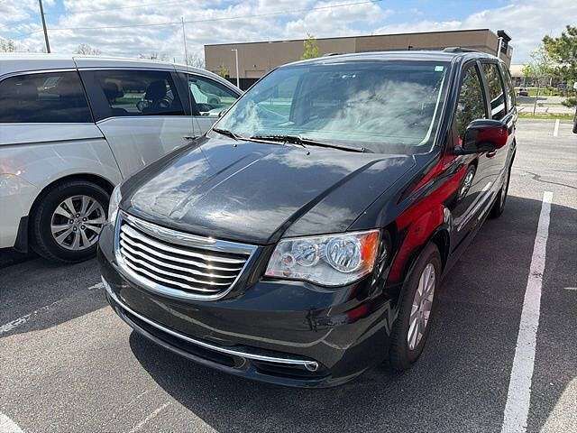 2016 CHRYSLER Town and Country