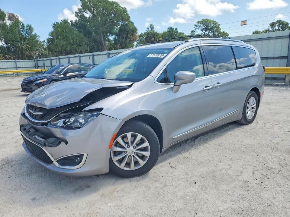 2018 CHRYSLER Pacifica