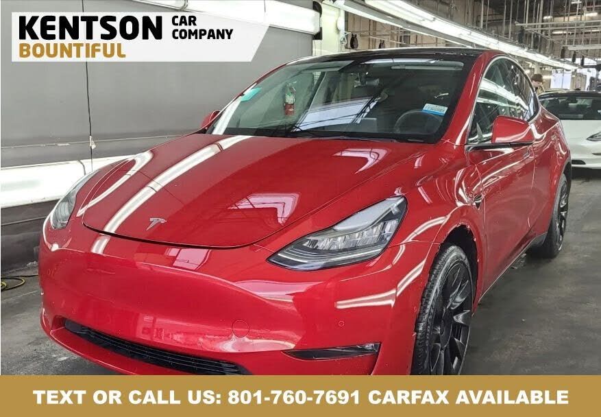 2023 TESLA Model Y