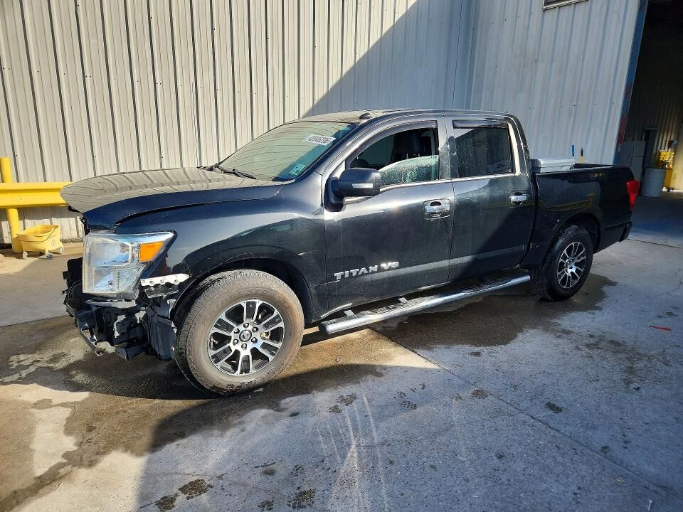 2020 NISSAN Titan