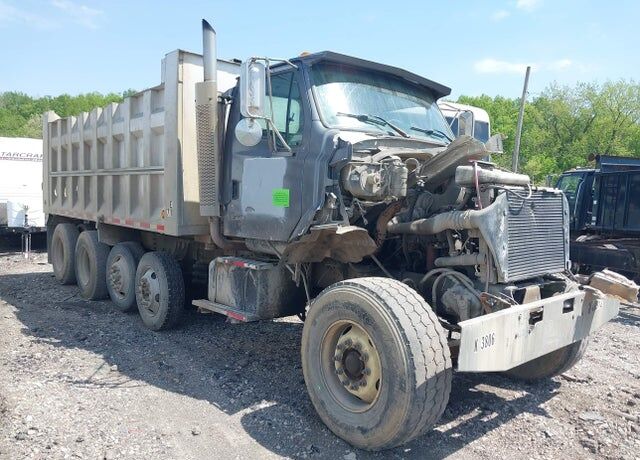 1999 STERLING TRUCK L9511