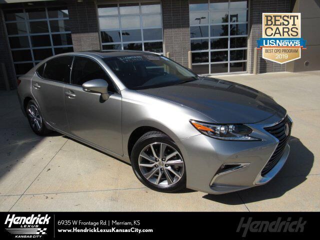 2017 LEXUS ES
