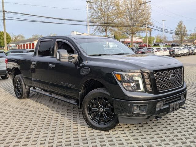 2019 NISSAN Titan