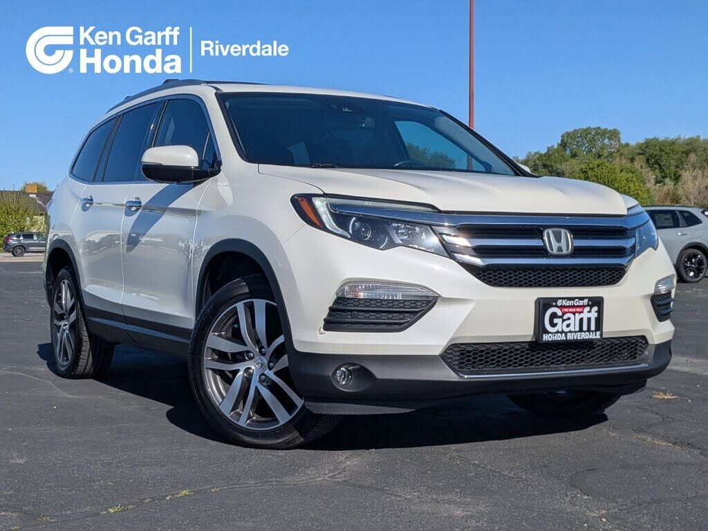 2017 HONDA Pilot