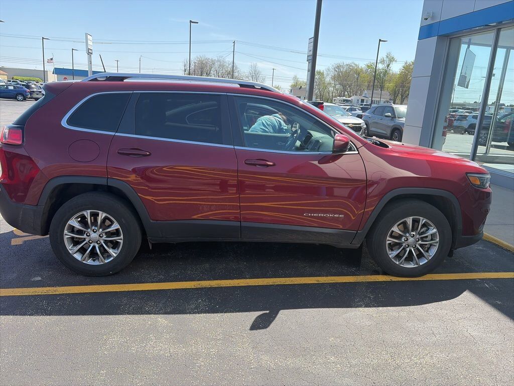 2021 JEEP Cherokee
