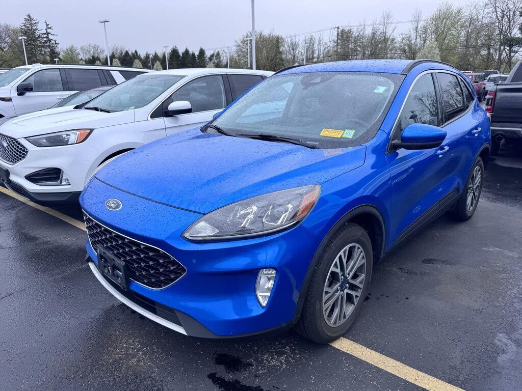 2020 FORD Escape