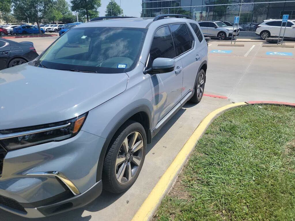 2025 HONDA Pilot