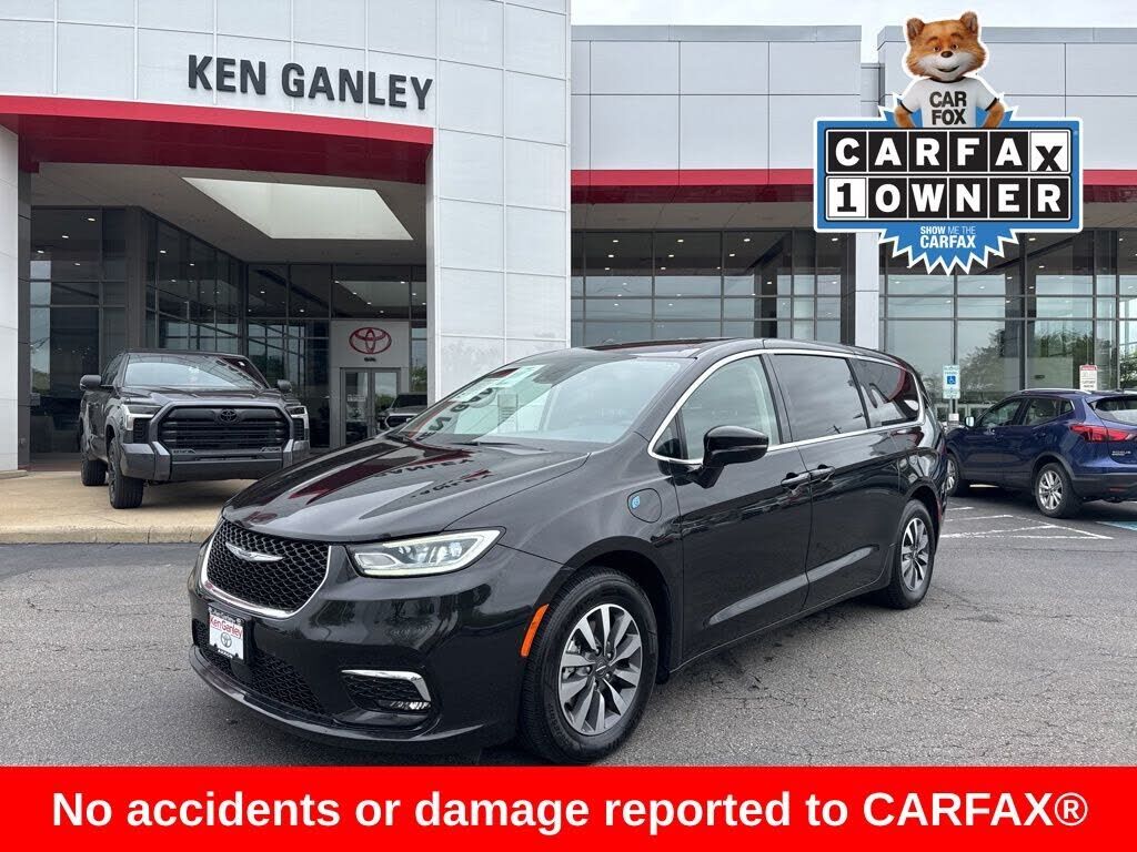 2024 CHRYSLER Pacifica