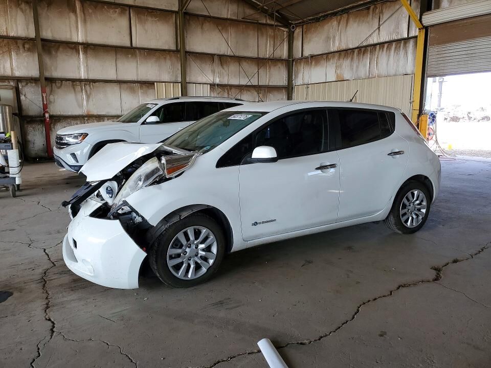 2015 NISSAN Leaf