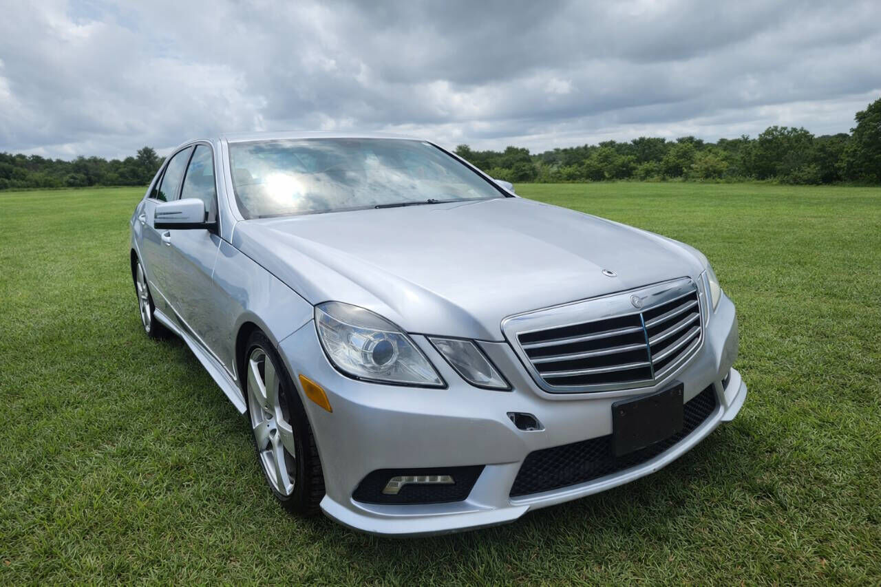 2011 MERCEDES-BENZ E-Class