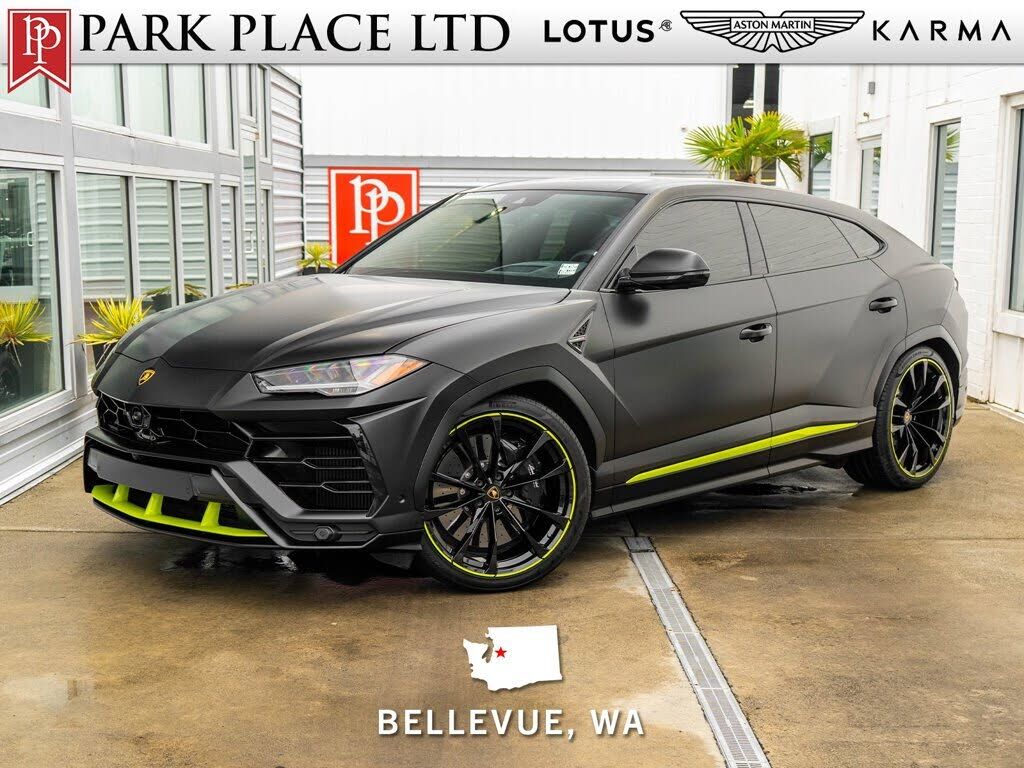 2021 LAMBORGHINI URUS