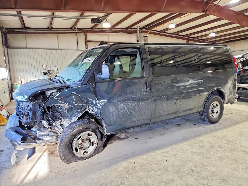 2020 CHEVROLET Express