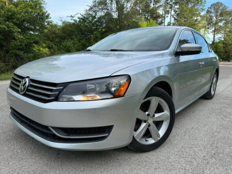 2013 VOLKSWAGEN Passat