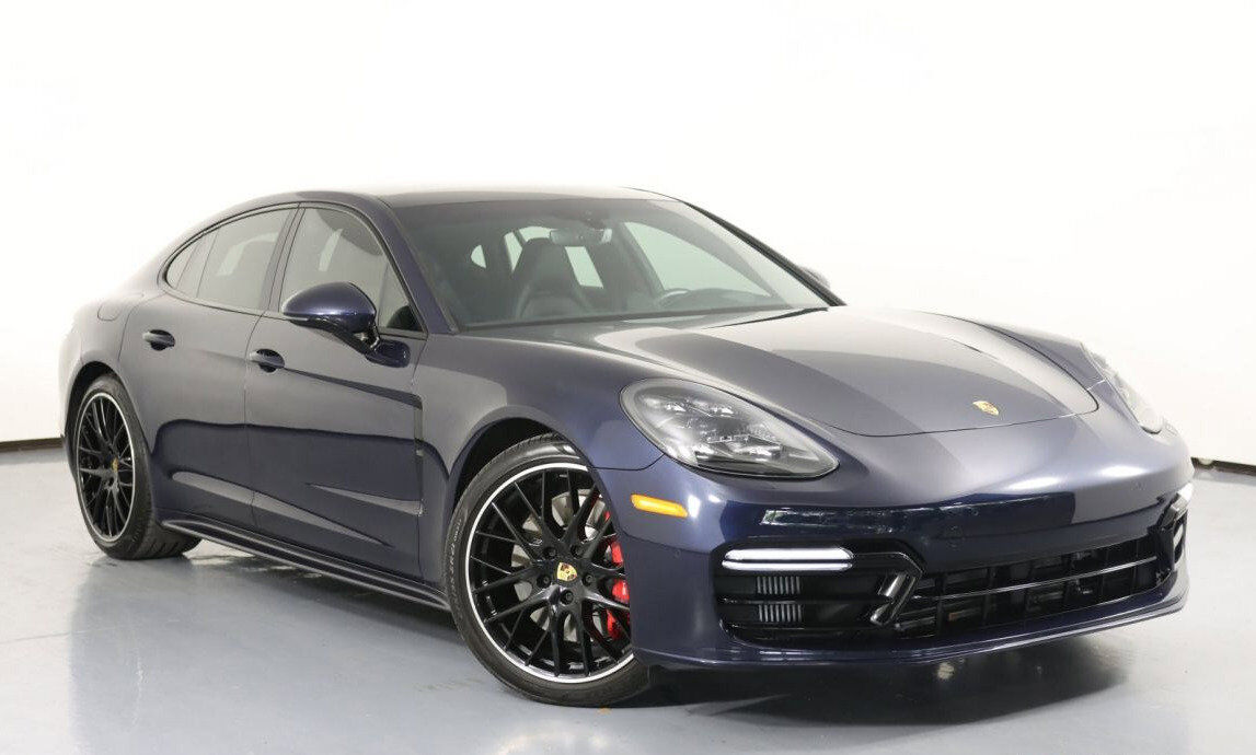 2019 PORSCHE Panamera