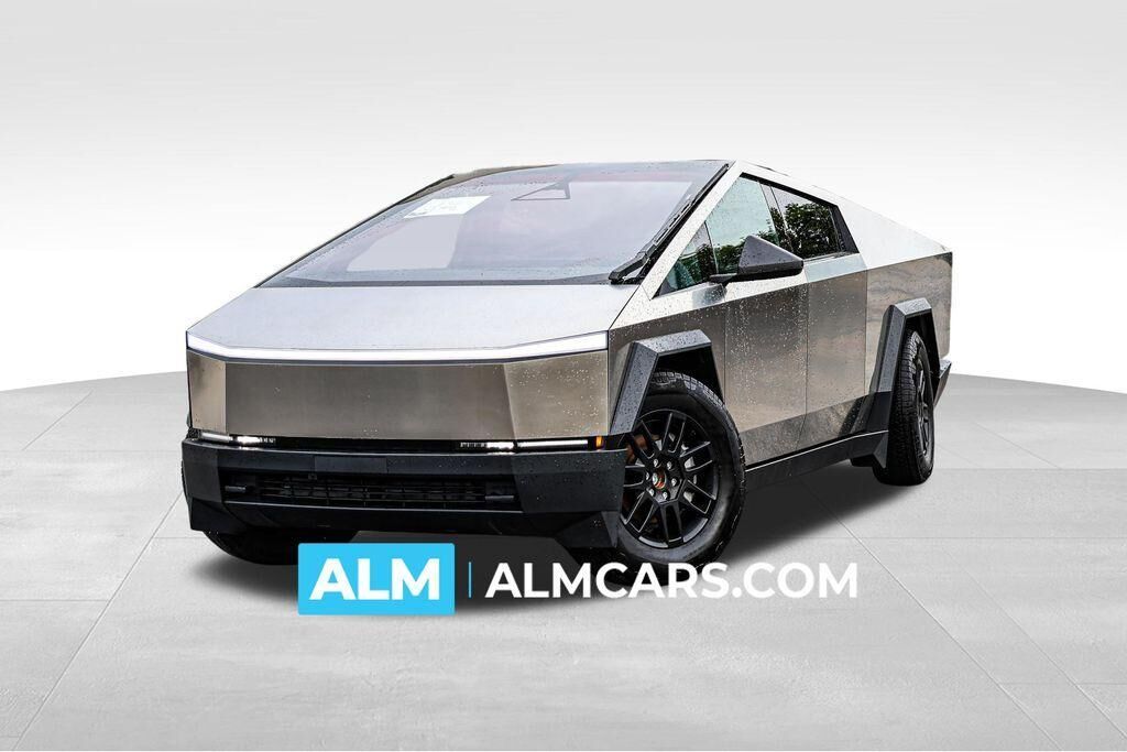 2025 TESLA Cybertruck