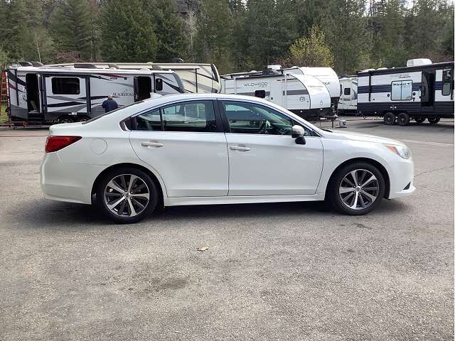 2016 SUBARU Legacy