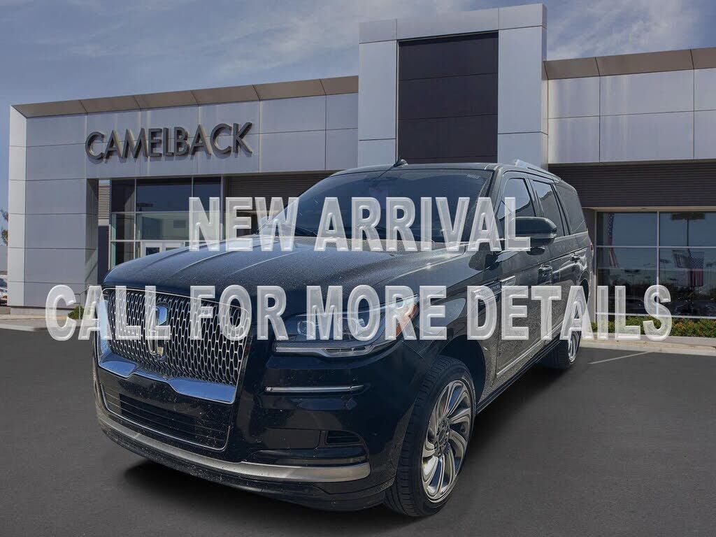 2022 LINCOLN Navigator